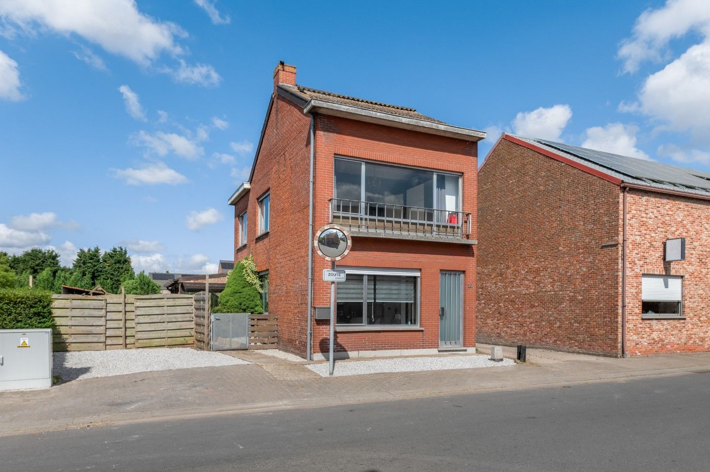 Ruime woning met 3 slpk. op prachtig perceel van 1285 m² foto 34