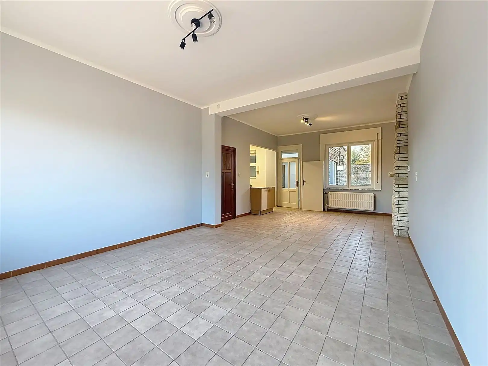 Halfopen bebouwing met 2 slpks, terras, garage foto 8