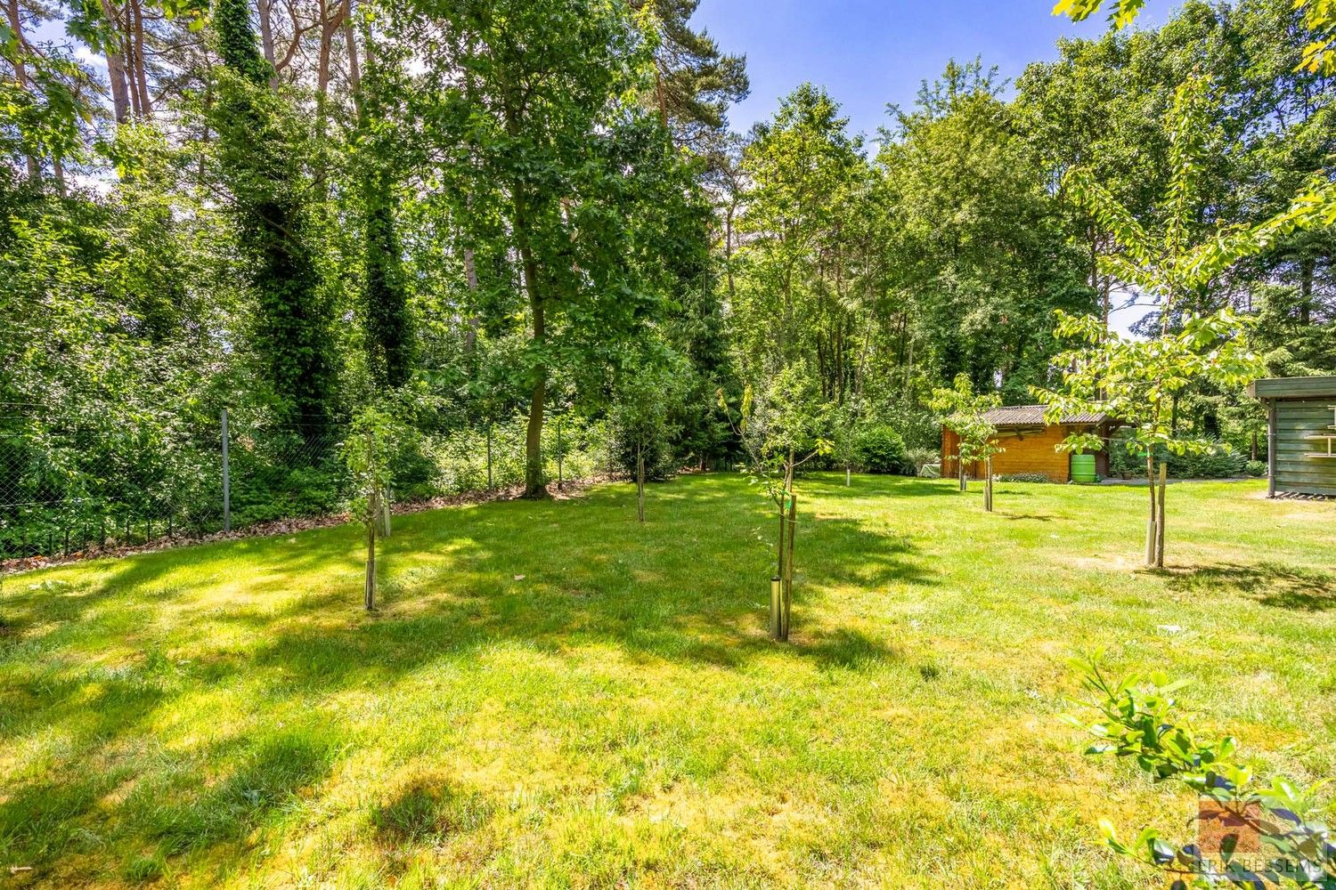 Ruime vrijstaande villa gebouwd in 1989, 365m² woonoppervlakte foto 26