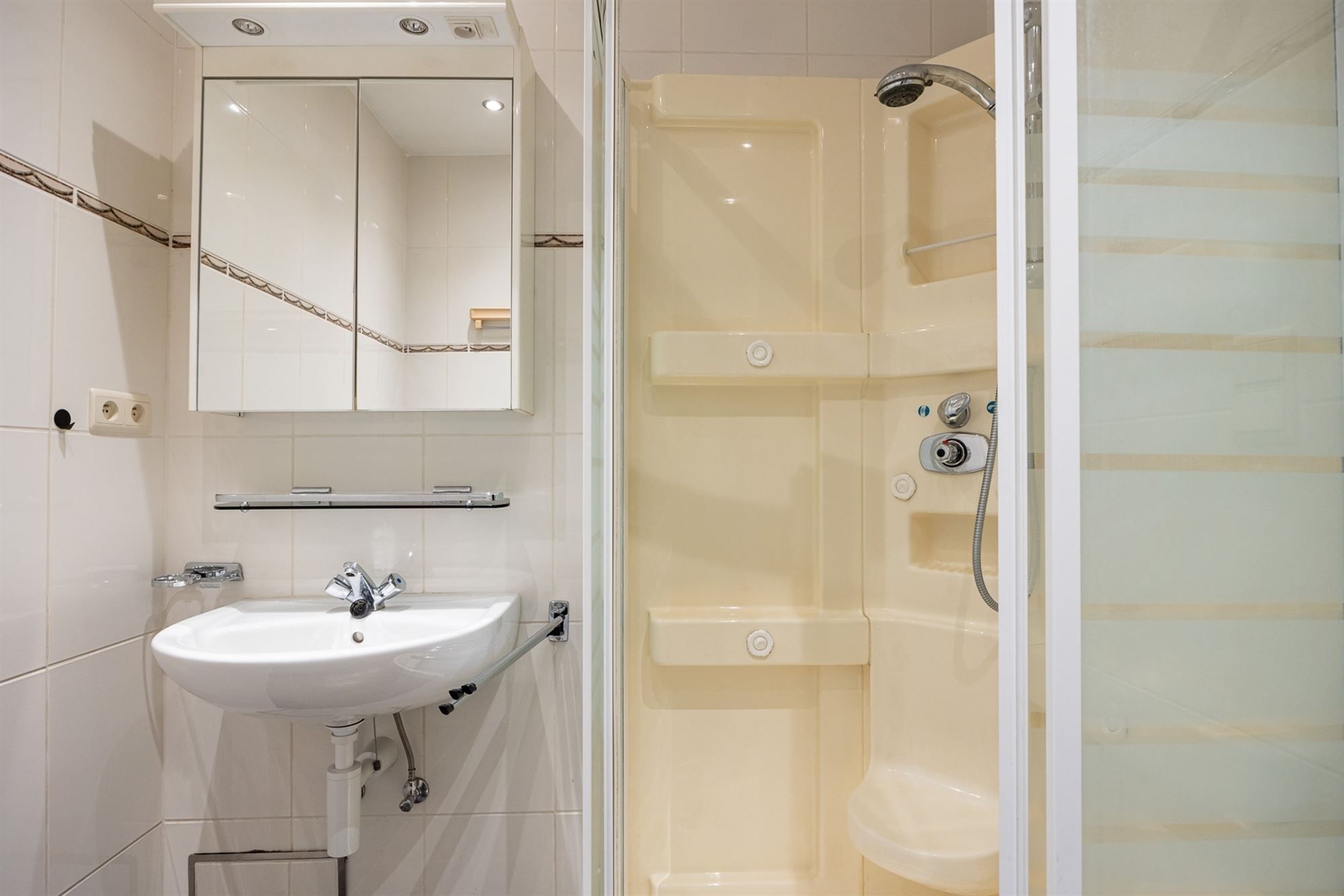 Instapklaar GLV-app met tuin en garage foto 8