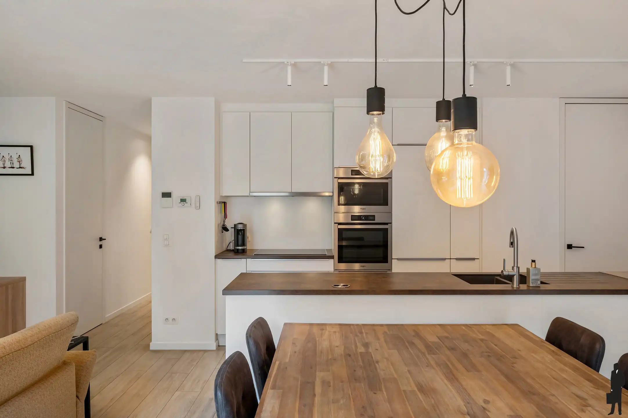 Instapklaar gelijkvloers appartement met zonnige tuin foto 5