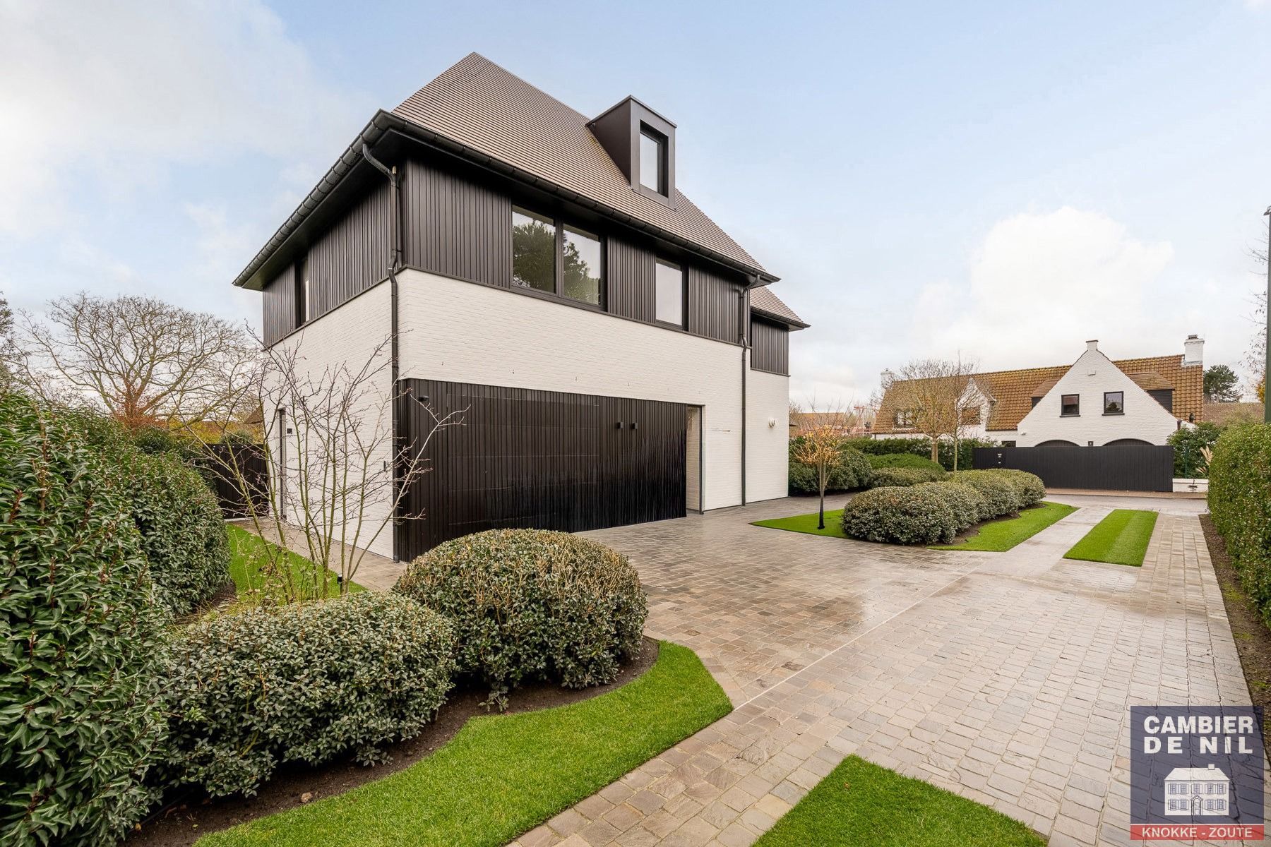 Alleenstaande energiezuinig en uitzonderlijk afgewerkte nieuwbouwvilla foto 22