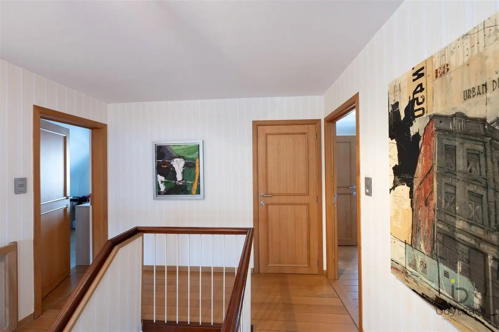 Villa met praktijk of  kangoeroewoning en Zuid - West tuin. foto 23