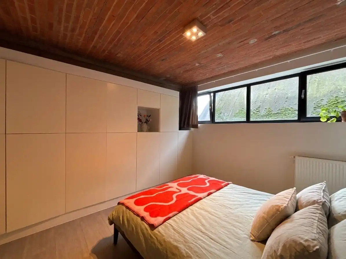 Ruime loft in Brussel: Een zee van ruimte en licht (153 m²) - 2 slaapkamers foto 5