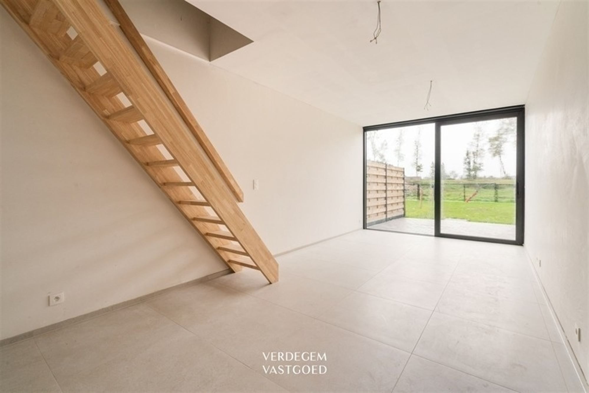 Volledigvernieuwde woning op unieke ligging met 2 slaapkamers en E-peil 45 foto 3