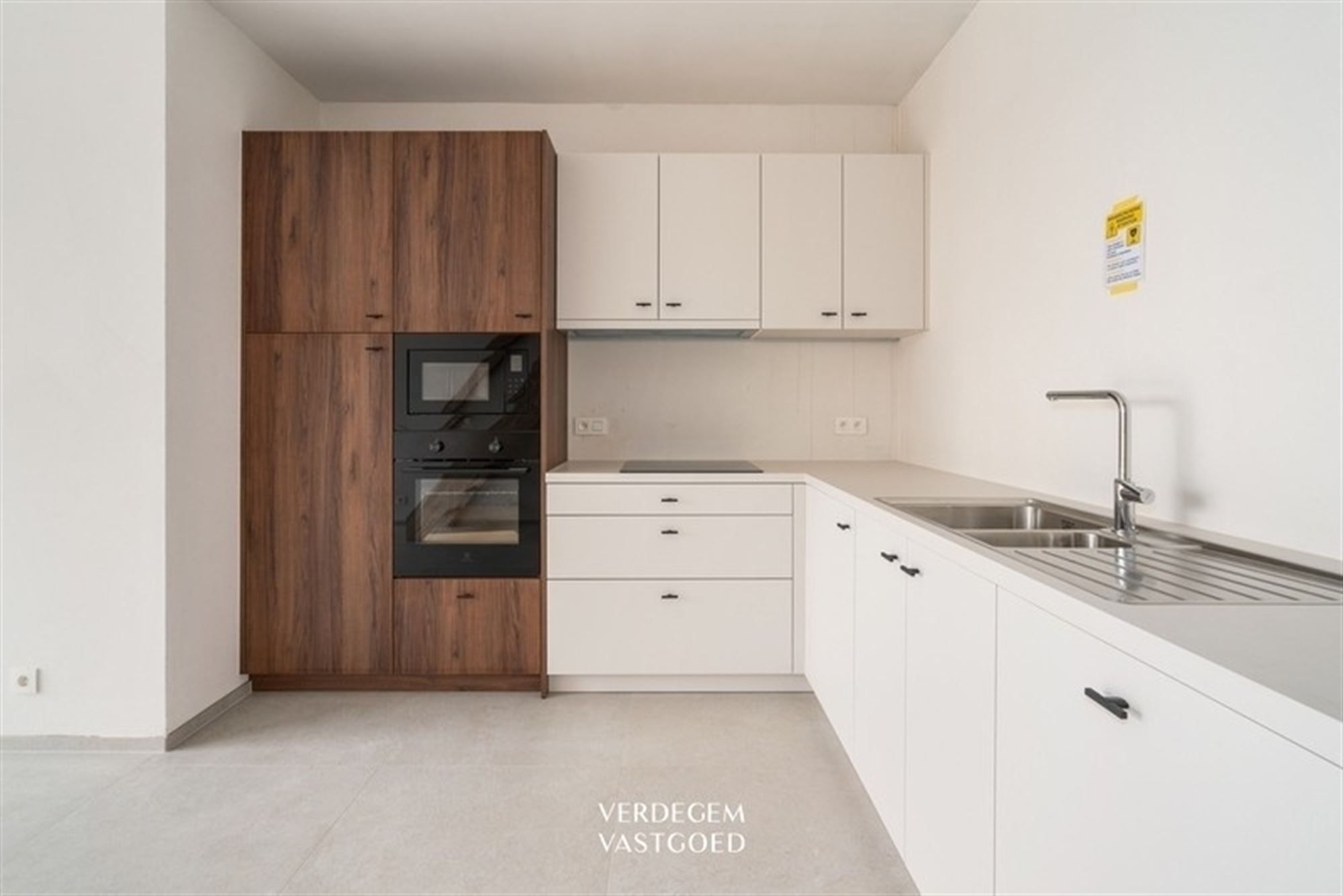 Volledigvernieuwde woning op unieke ligging met 2 slaapkamers en E-peil 45 foto 3