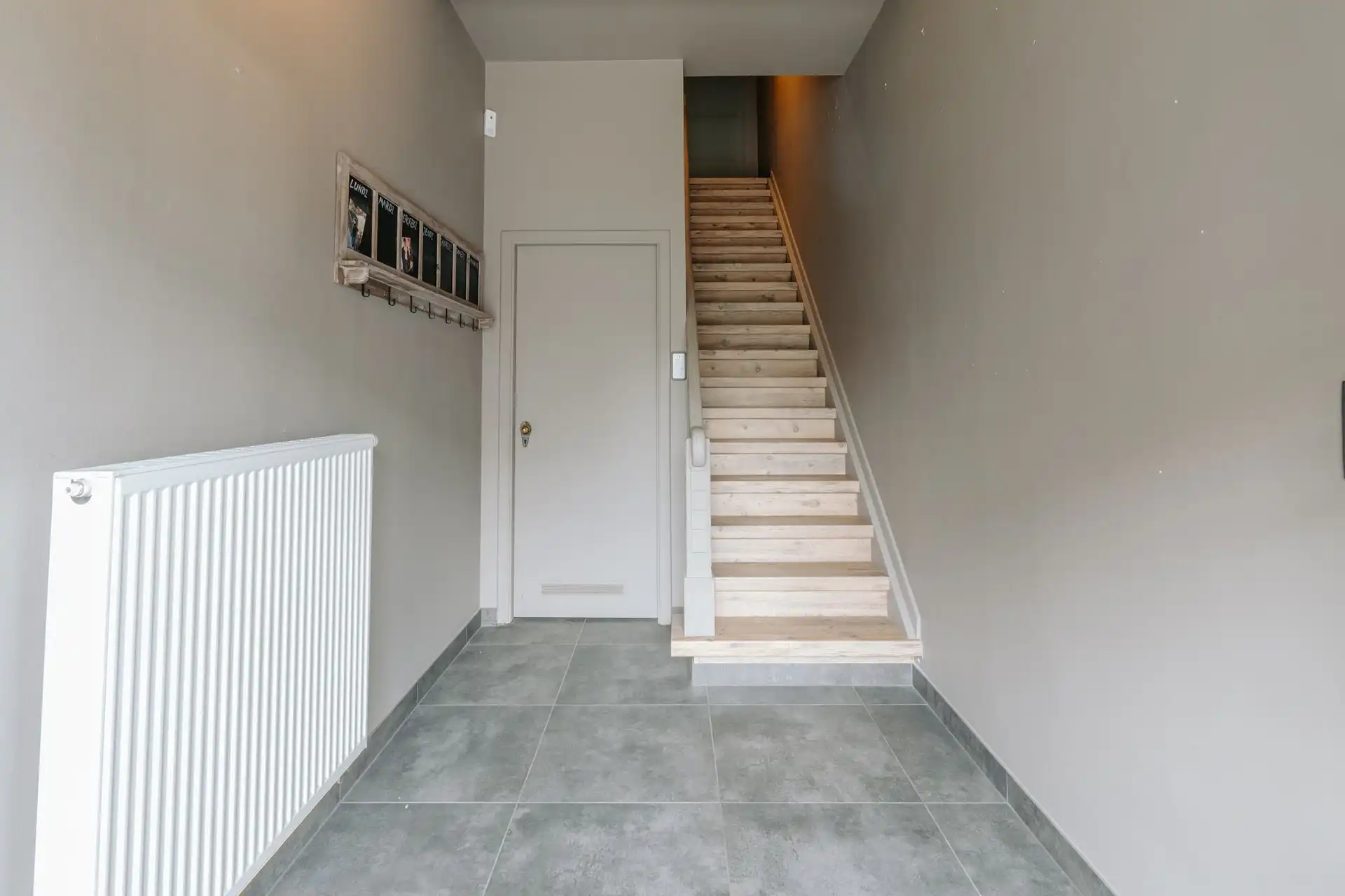 Unieke woning met magazijn in Boom foto 3
