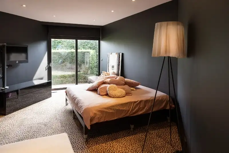 Unieke laagbouwwoning met volledige privacy in Lendelede foto 16