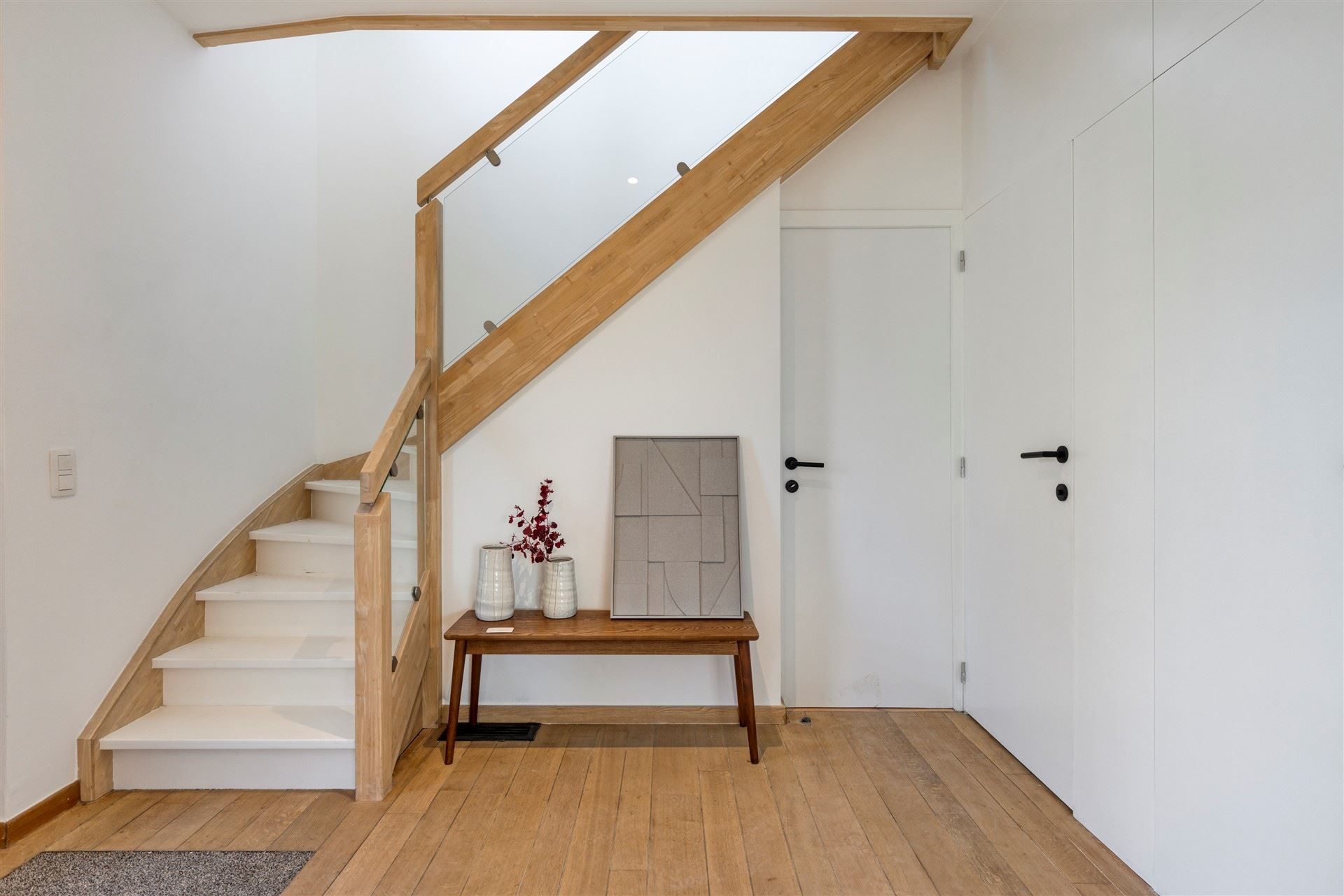 Top-notch gerenoveerde villa met 4 slaapkamers en 3 badkamers op 705m² met zuidtuin foto 3