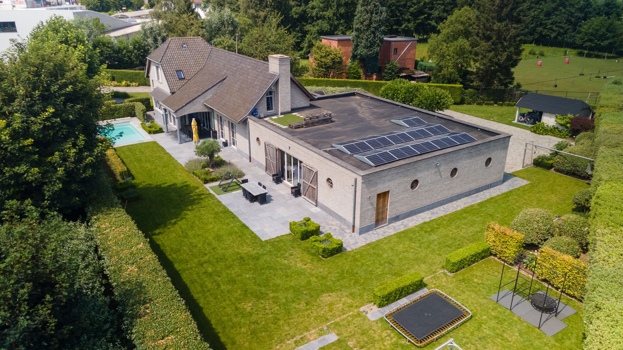 Kwaliteitsvolle villa op mooi perceel foto 3