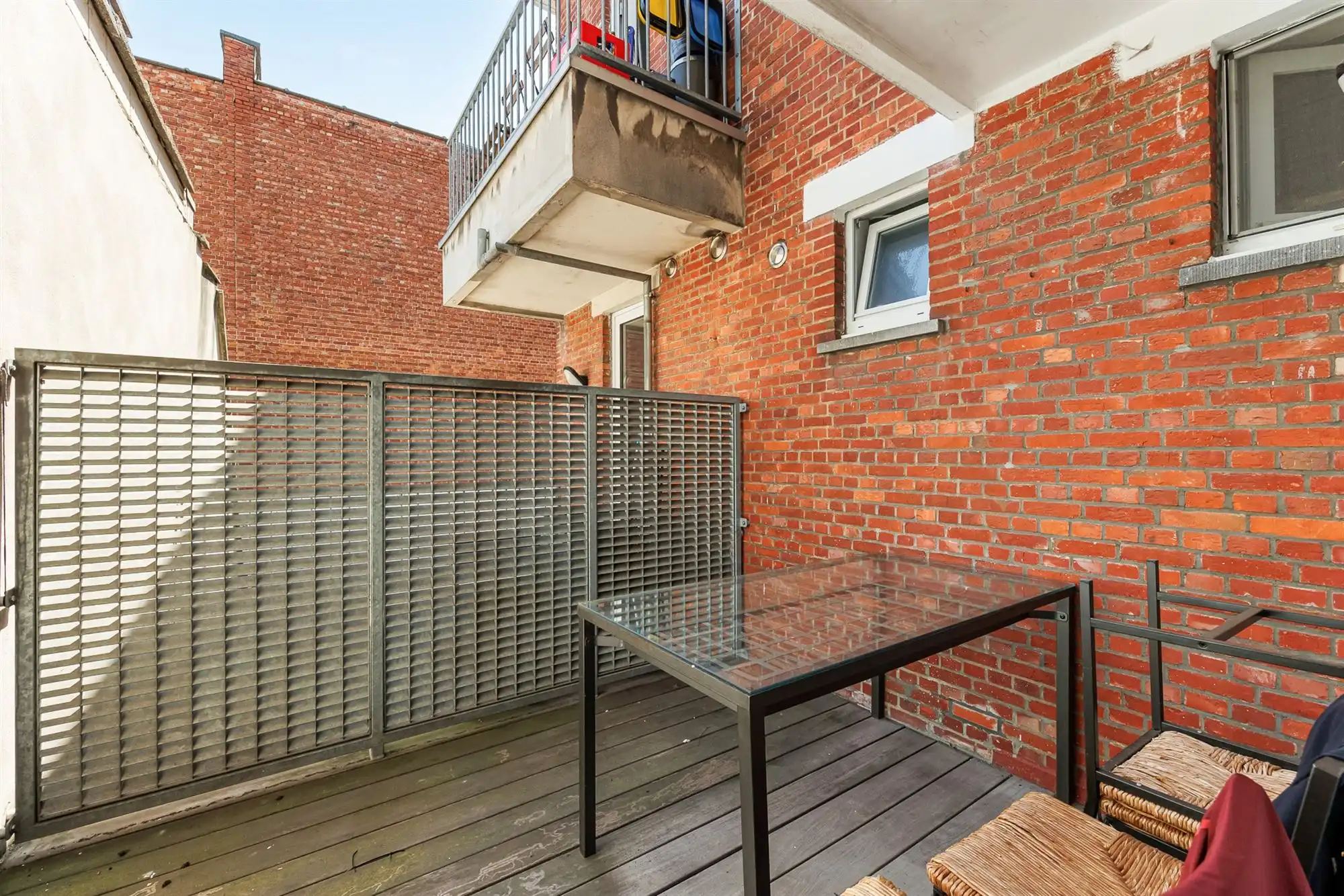 Appartement met terras op gunstige locatie foto 5