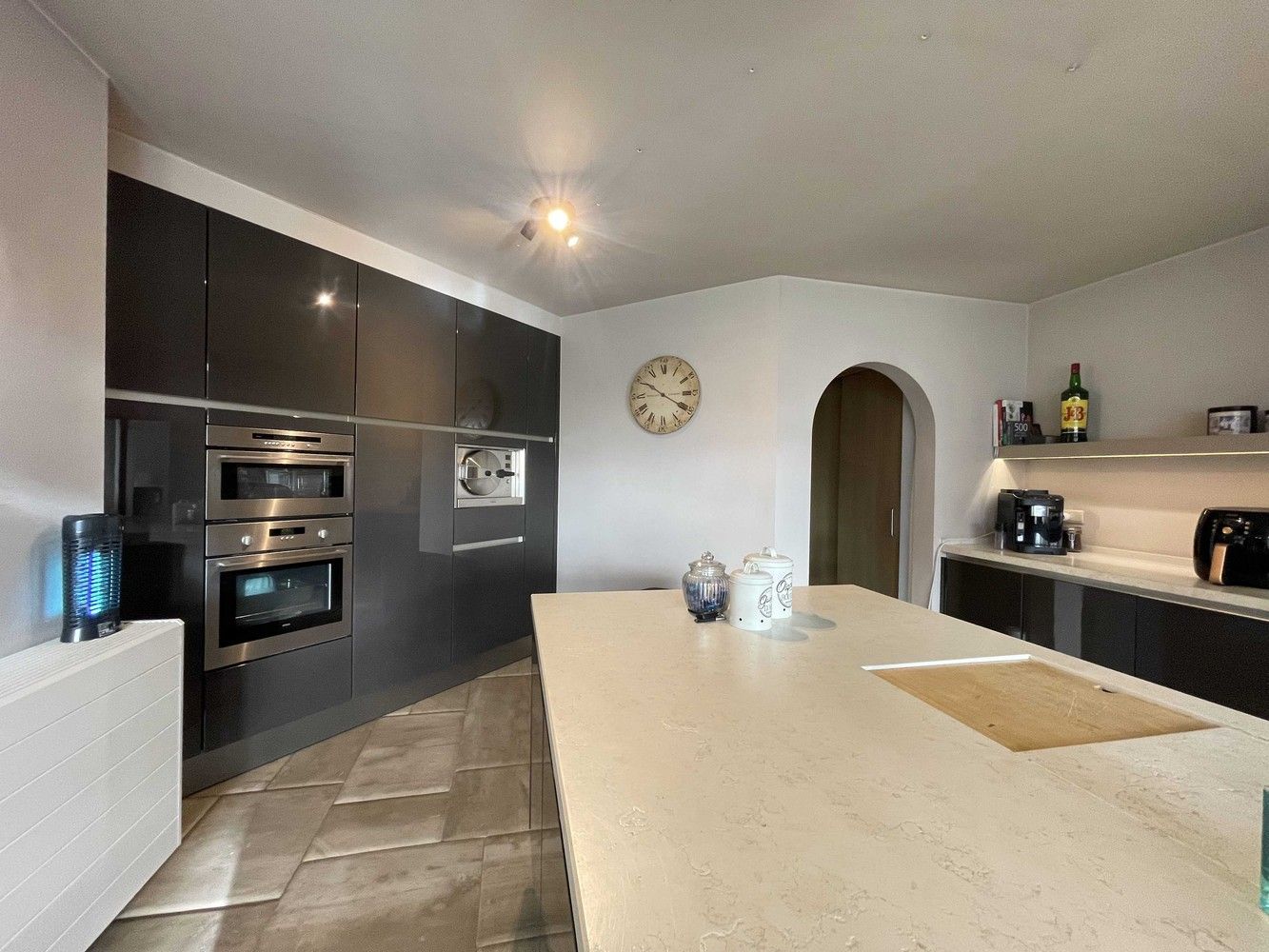 Gunstig gelegen woning met zwembad foto 4