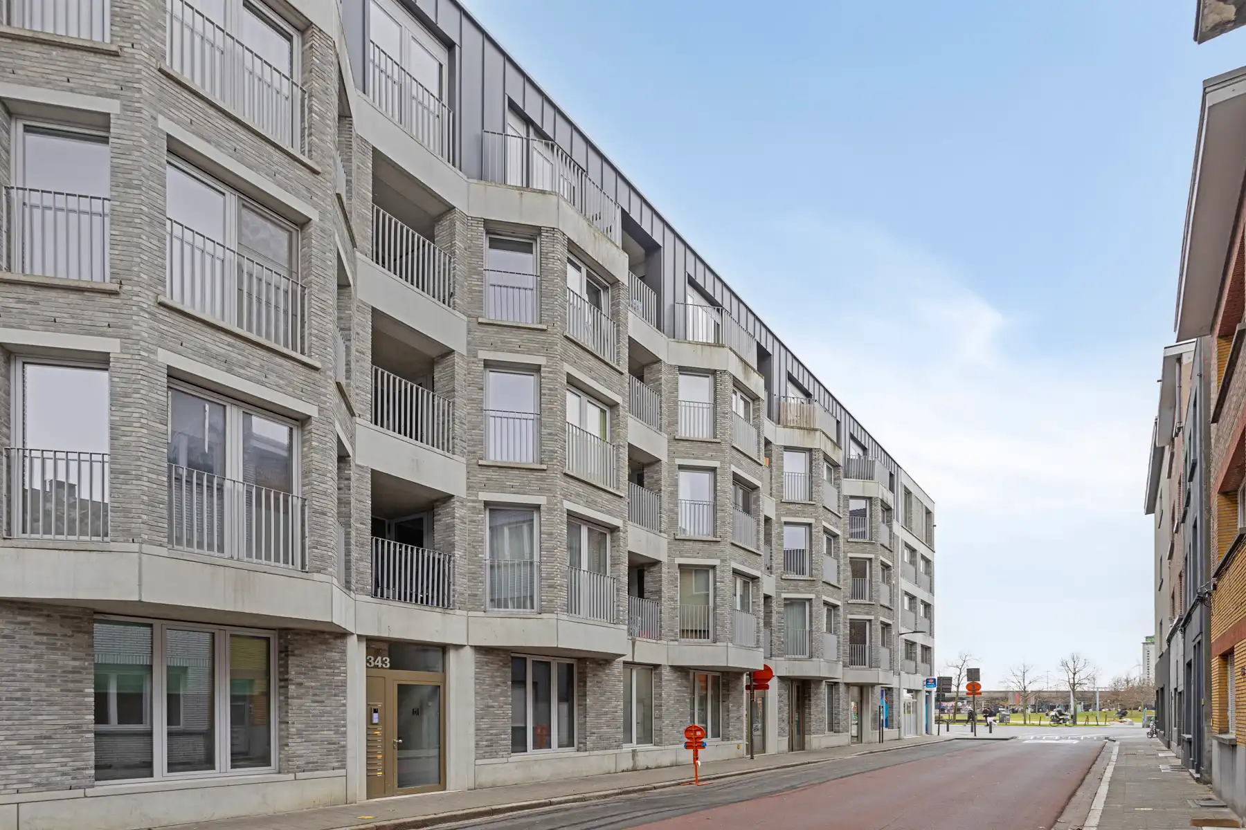 Ondergrondse autostaanplaats foto 2