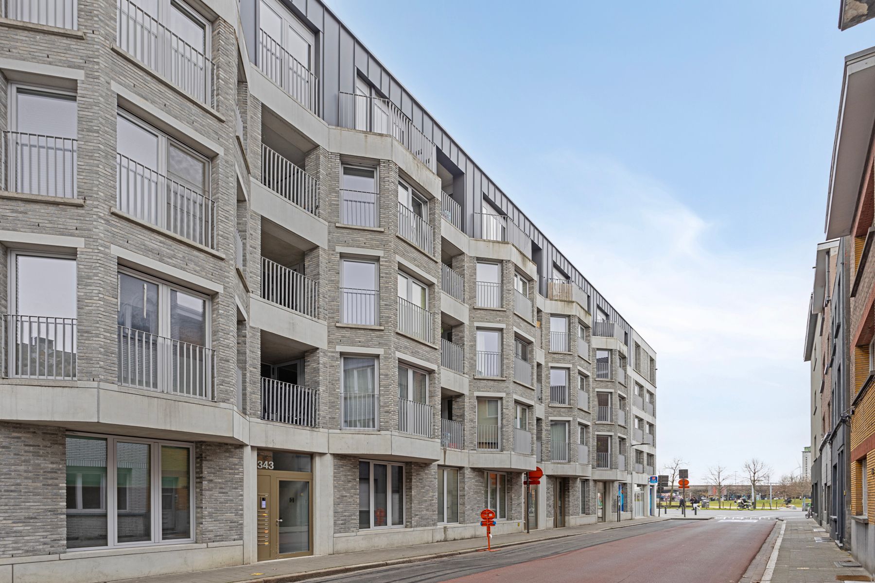 Ondergrondse autostaanplaats foto 2