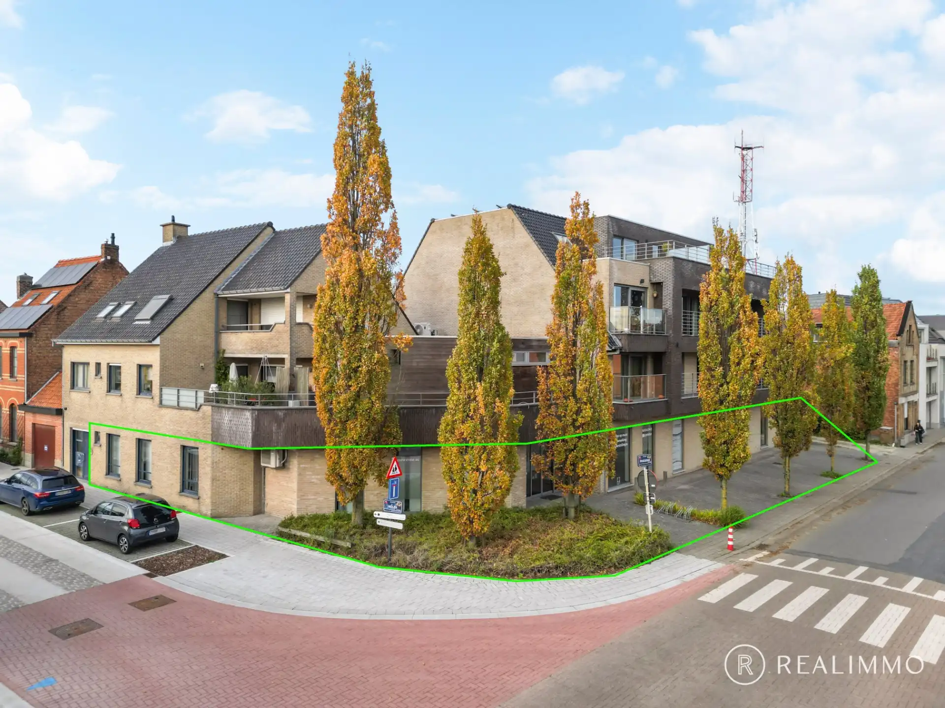 Handelsruimte in centrum Waregem foto {{pictureIndex}}