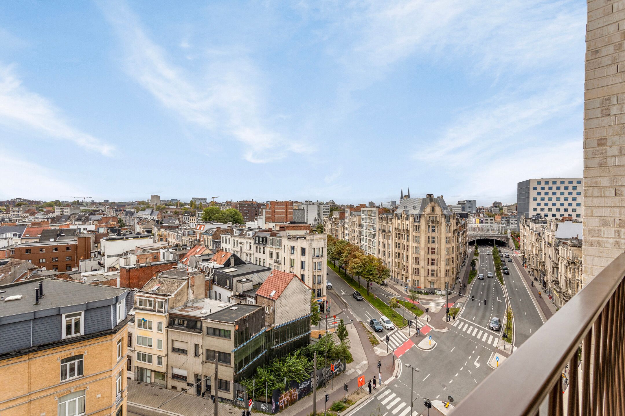 ANTWERPEN - Ruim drie-slaapkamerappartement met parking nabij Stadspark foto 15