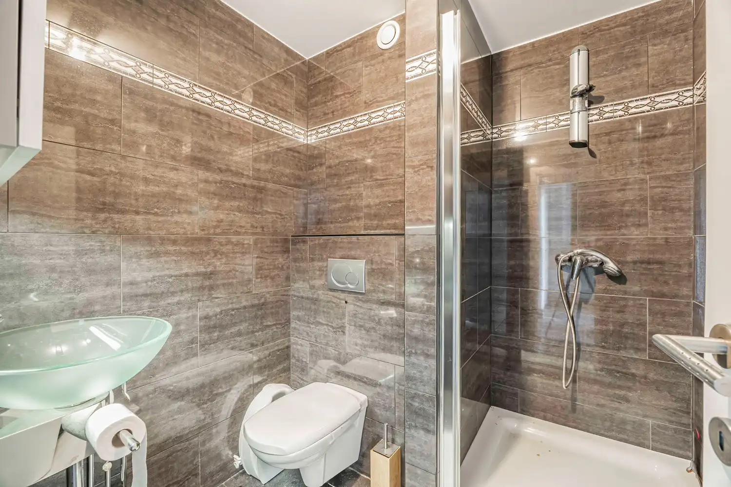Ruim appartement met prachtig zeezicht foto 11