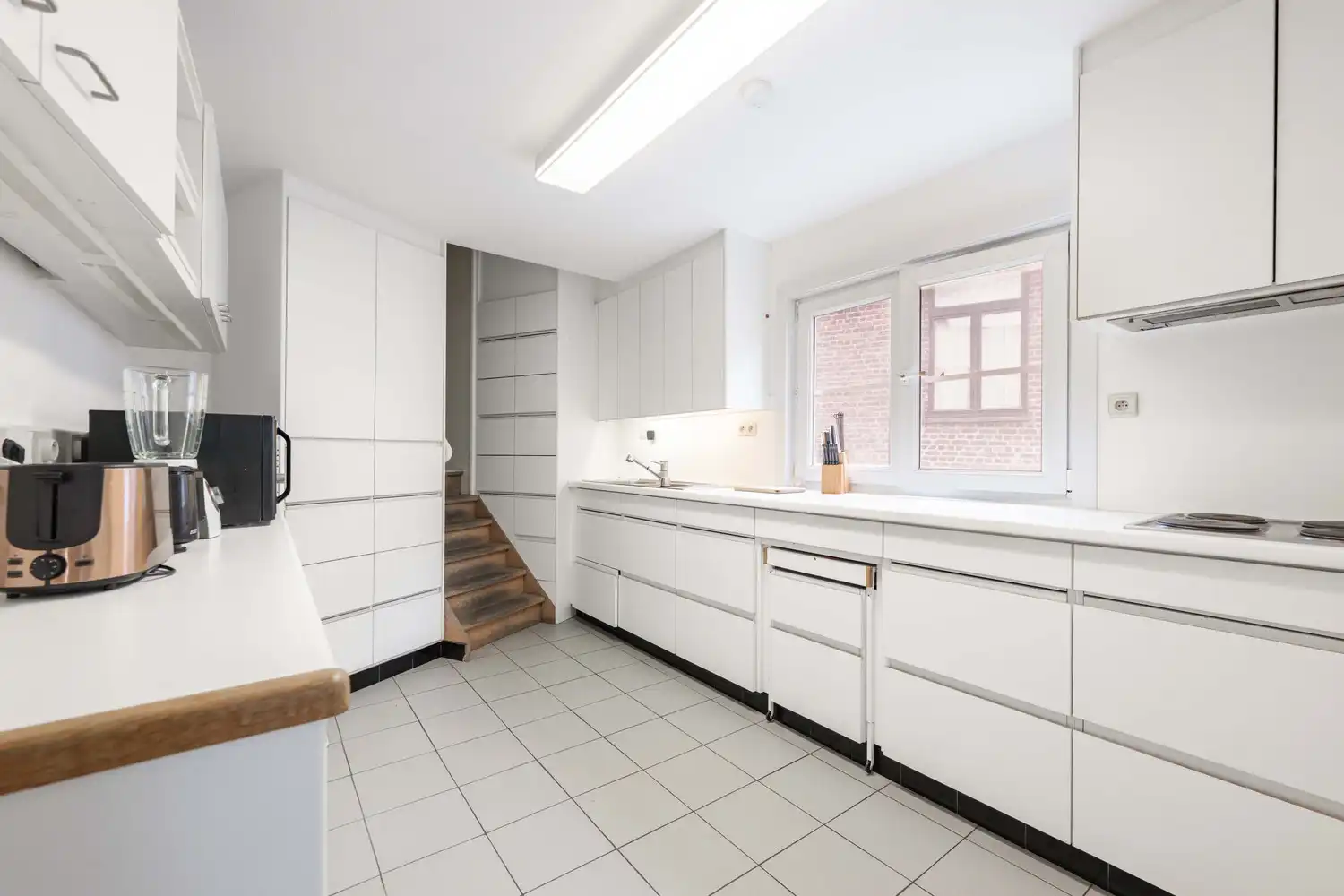 Handelsruimte met woonst te Ruiselede. foto 10