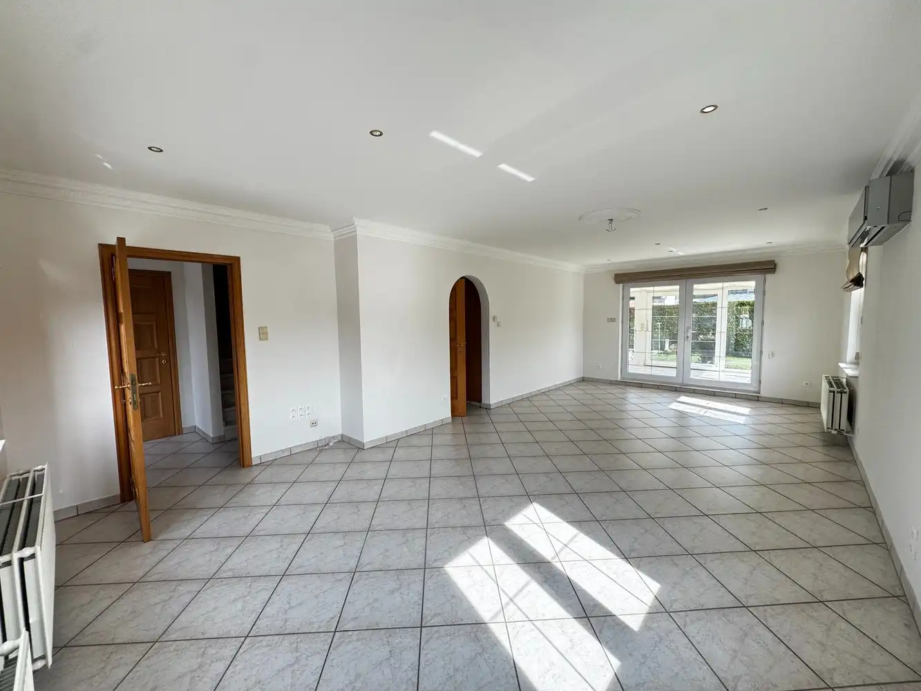 Ruime gezinswoning met tuin en garage in Lanaken foto 4