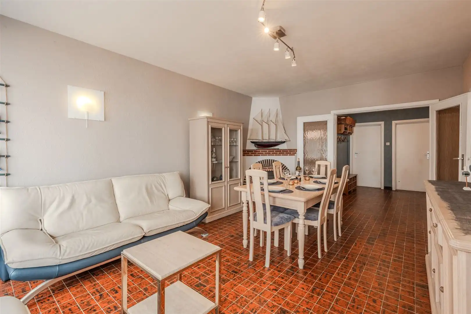 Ruim 2 slaapkamer appartement met lateraal zeezicht foto 8