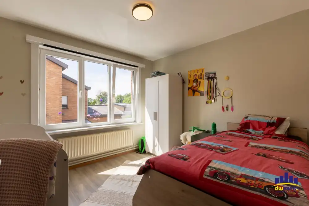 Ruime halfopen bebouwing met grote tuin in Lochristi opp. 688m² foto 11