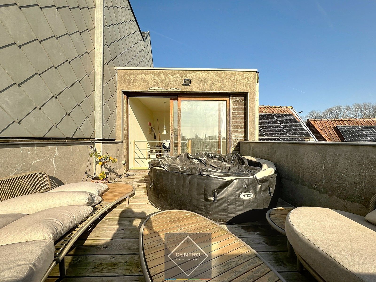 Gelijkvloerse kantoor/praktijkruimte én triplex appartement (met aparte toegangen) op het Kerkplein van Rumbeke! foto 21