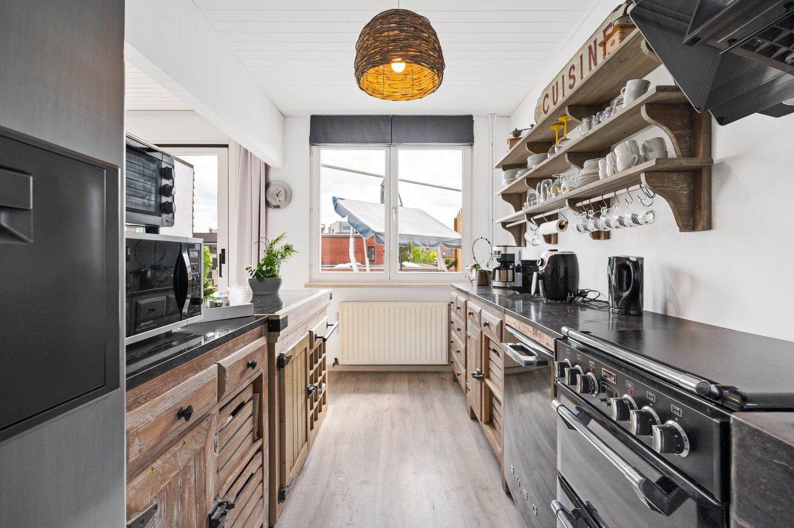 Ruime halfopen tweewoonst met veel mogelijkheden! foto 18
