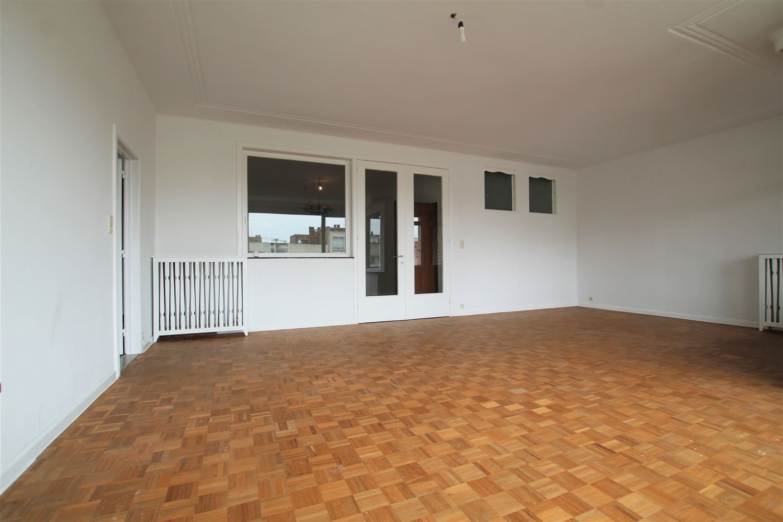 STIJLVOL LUMINEUS APPARTEMENT VAN 170m² foto 4