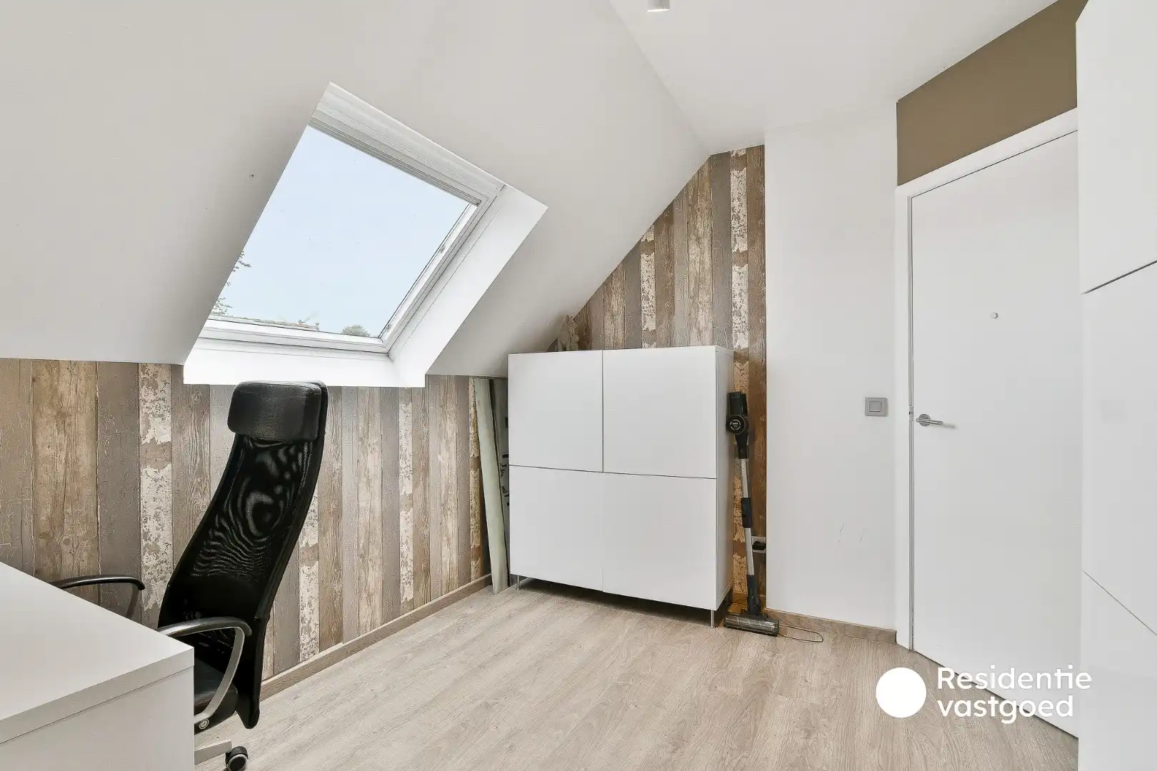 Rustig gelegen villa met verwarmd zwembad en ruime tuin foto 16