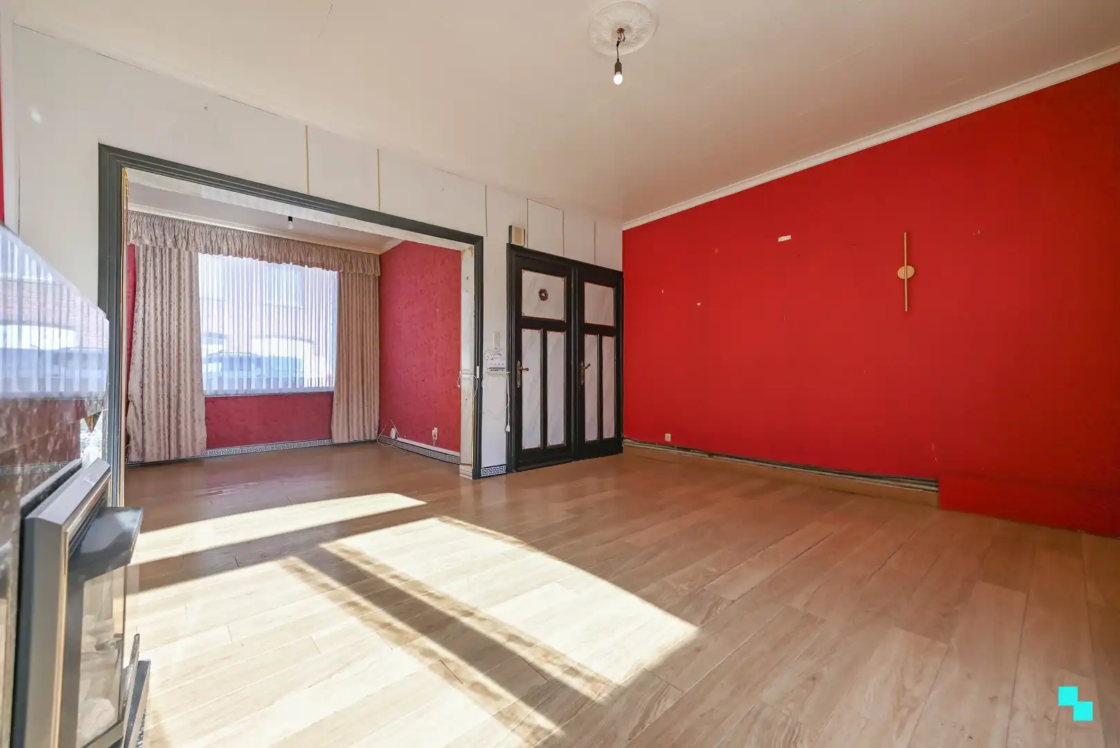 Knusse rijwoning nabij centrum Izegem foto 6