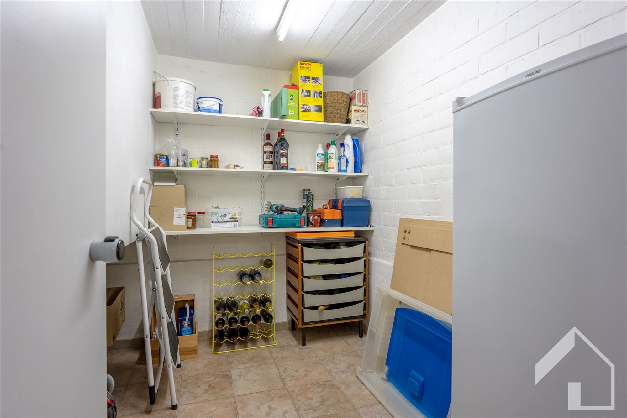 Ruime woning met 4 slaapkamers foto 22