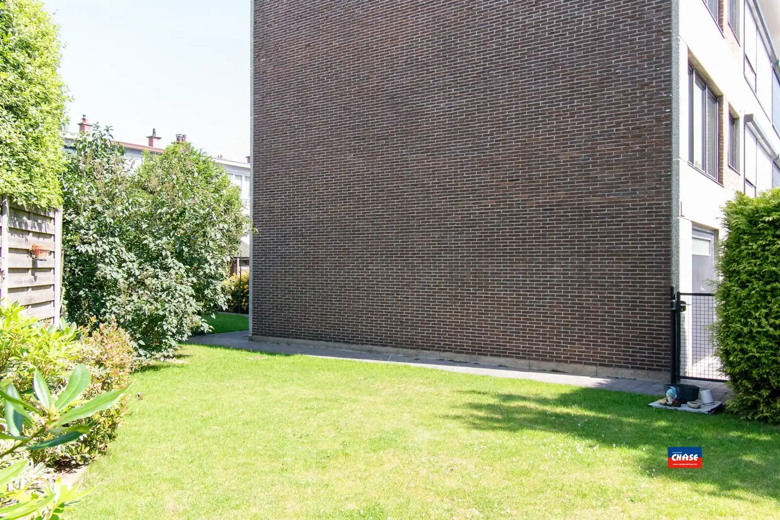 HOB Bel-étage met 3 slaapkamers, garage en tuin foto 9