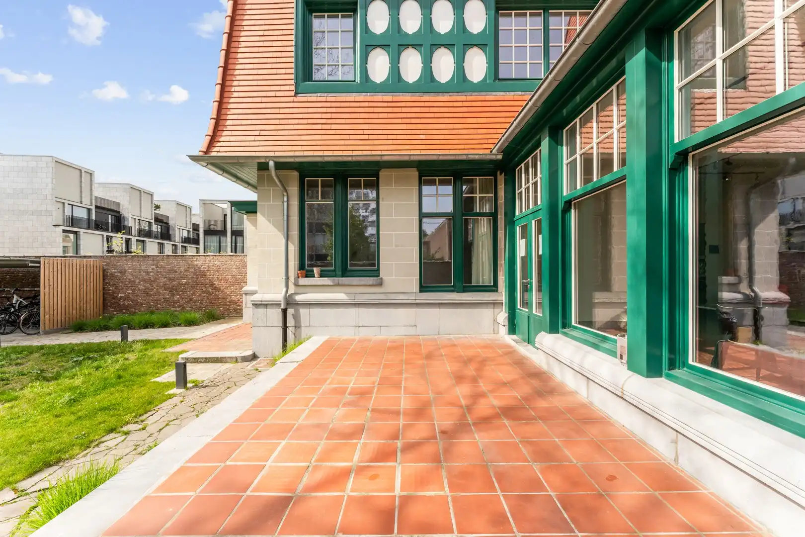 Studentenstudio in een prachtig gerestaureerde Villa! foto 2