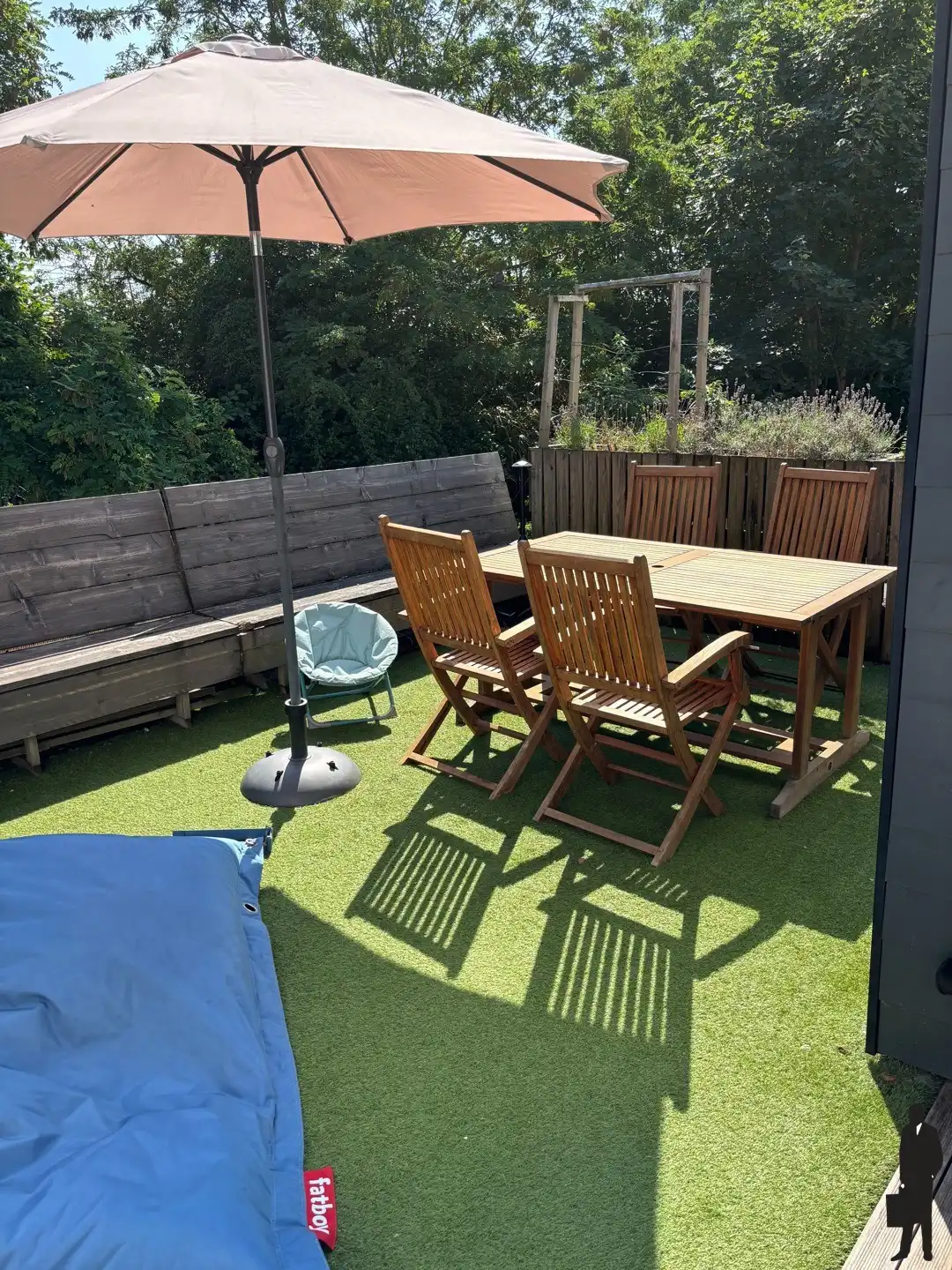 Ruime bel-étagewoning met 3 staanplaatsen en terras foto 12