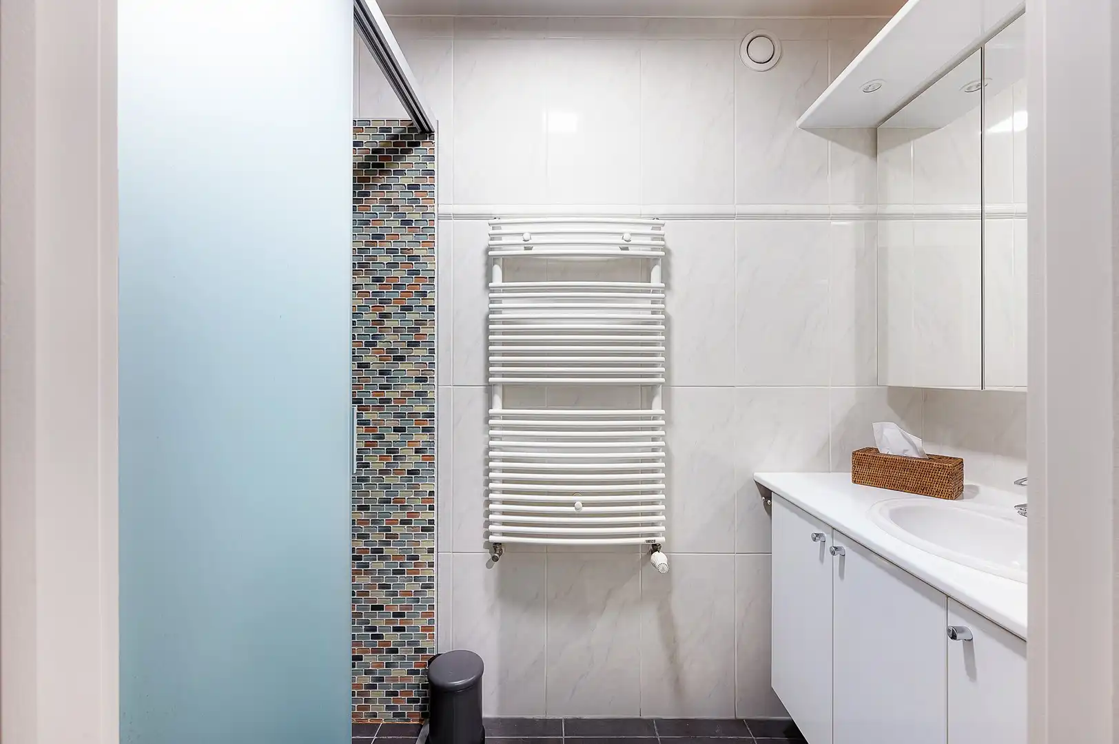 Lichtrijk appartement van 100 m² met terras, gelegen in de Koningslaan. foto 19