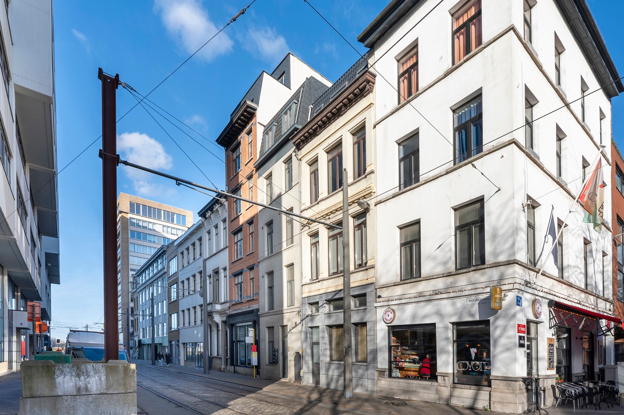 Uniek appartement met hoge plafonds in hartje Antwerpen foto 2