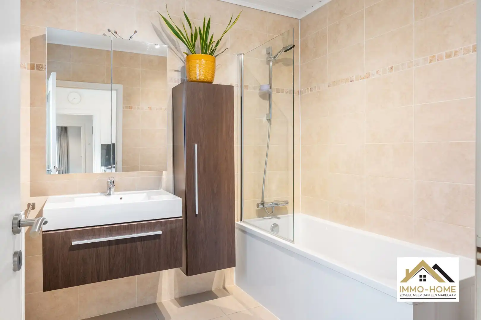 Instapklare woning op toplocatie foto 16