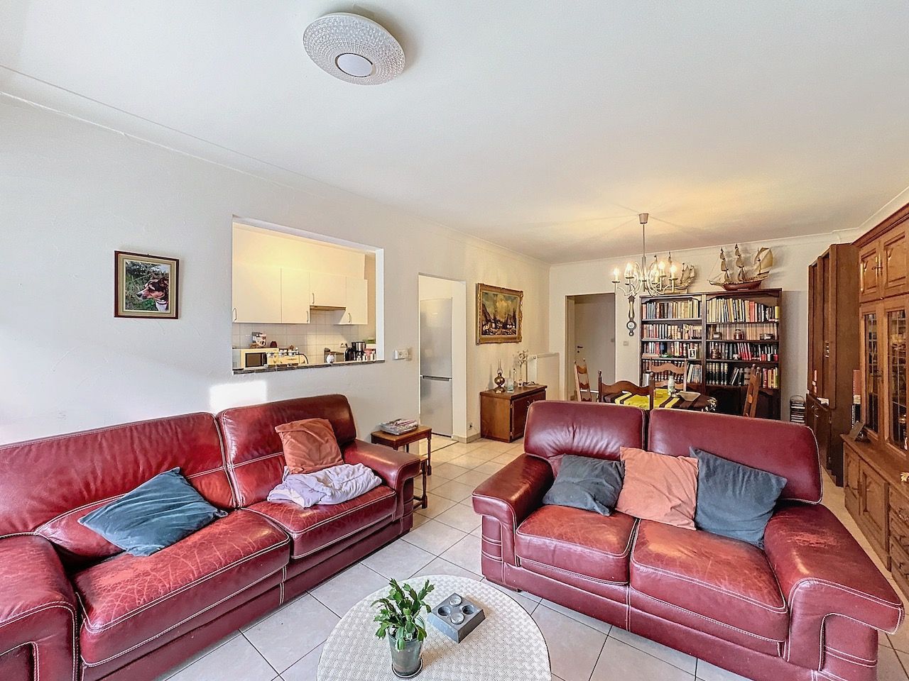 Twee slaapkamerappartement in een zijstraat van het Maes- en Boereboomplein. foto 5