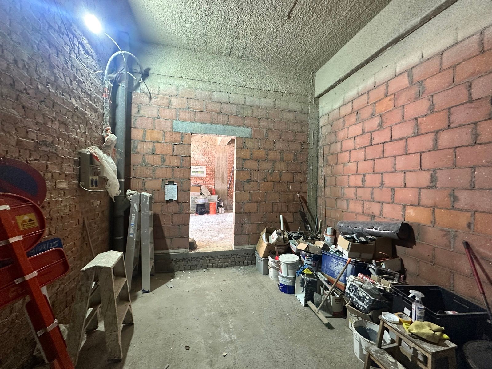 Casco handelspand 500 m² met 16m gevel – Hoboken foto 6