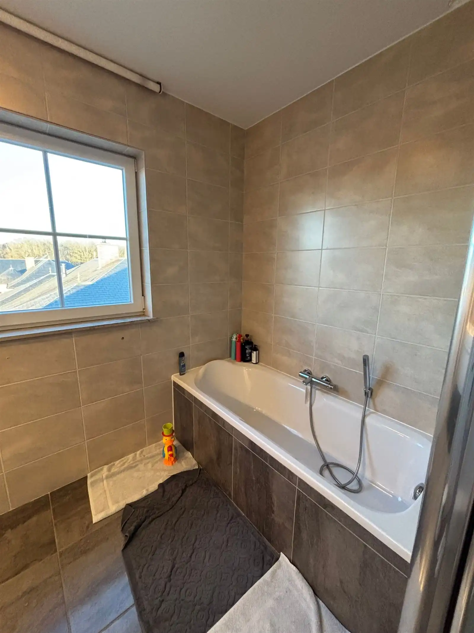 3 slpk duplex met 2 autostaanplaatsen. foto 21