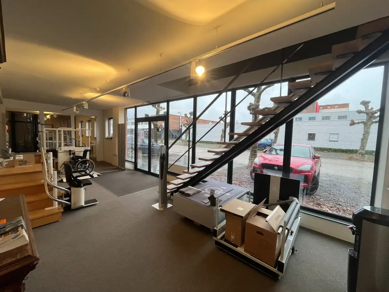 Bedrijfsgebouw +/- 775m² foto 3