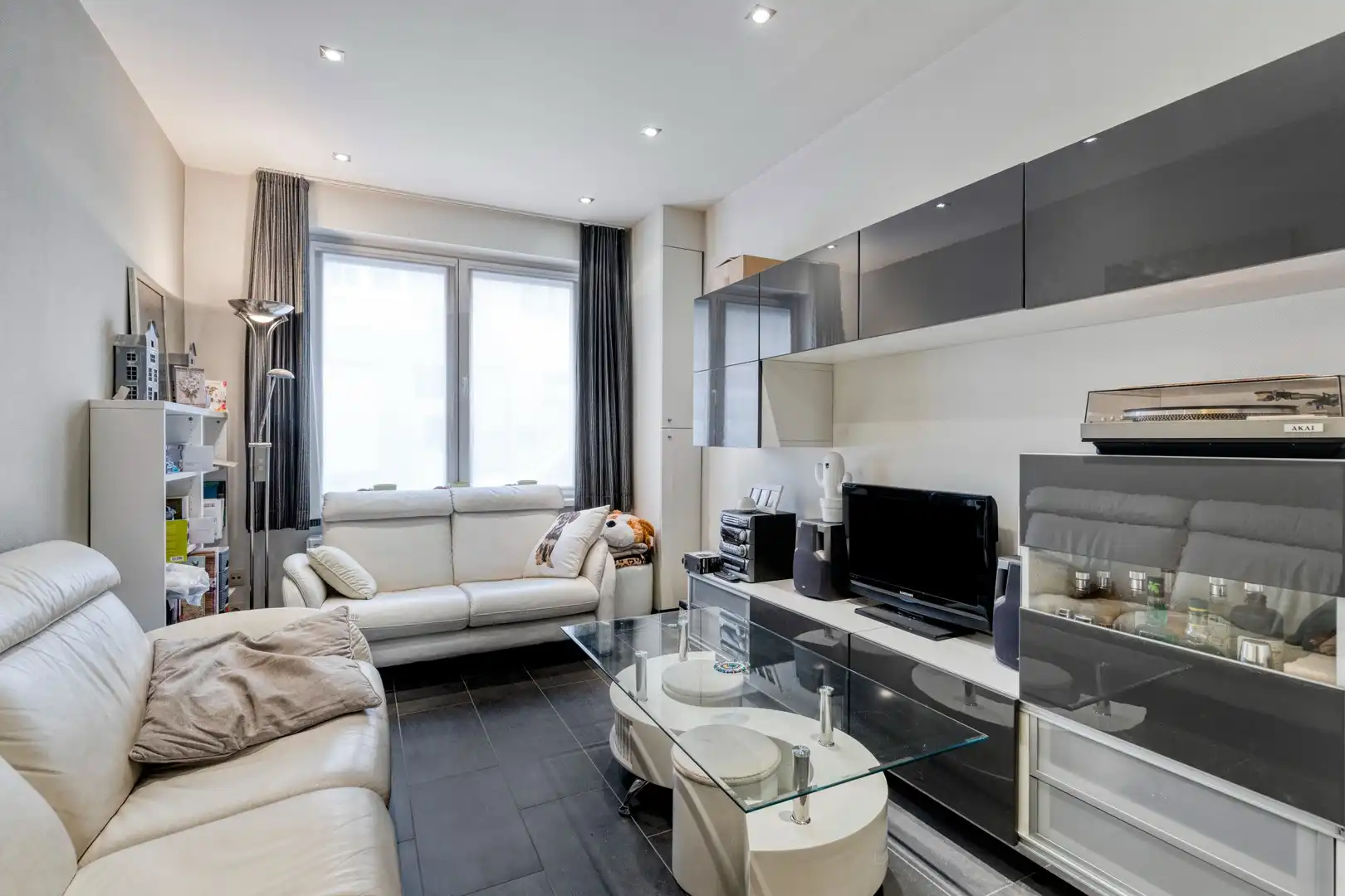 Gerenoveerde woning nabij strand en haven te Blankenberge foto 3