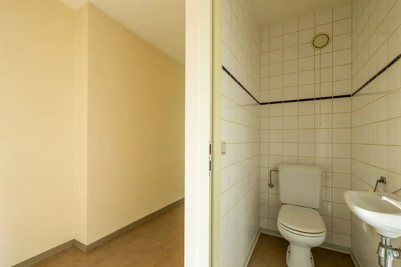 Appartement met twee slaapkamer en terras nabij centrum foto 15