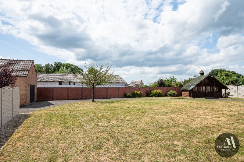 Authentiek renovatieproject boordevol potentieel op 2250m² foto 22