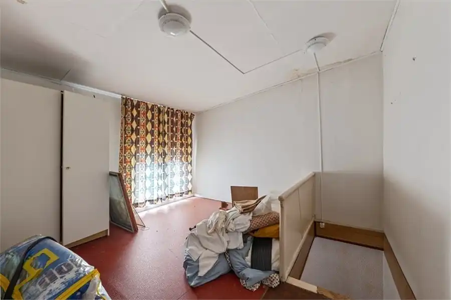 2 TE RENOVEREN WONINGEN+ 16 GARAGES OP EEN PERCEEL VAN 9A87 foto 29