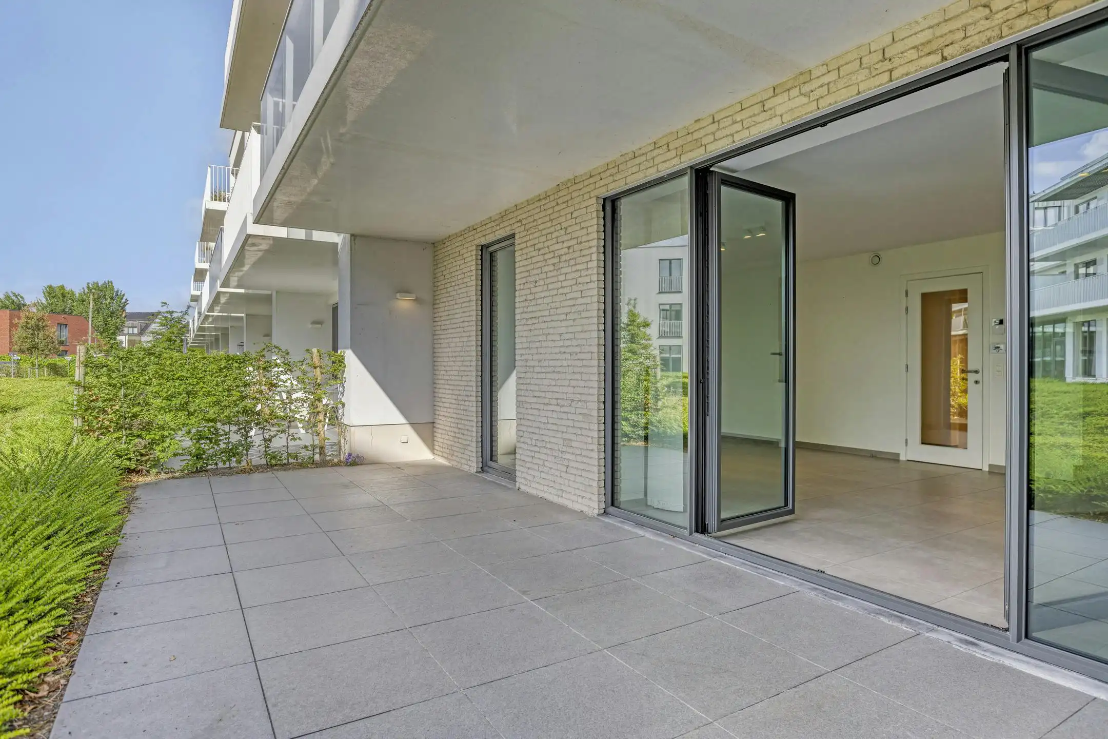 Appartement met staanplaats te koop in Sint-Michiels foto 5