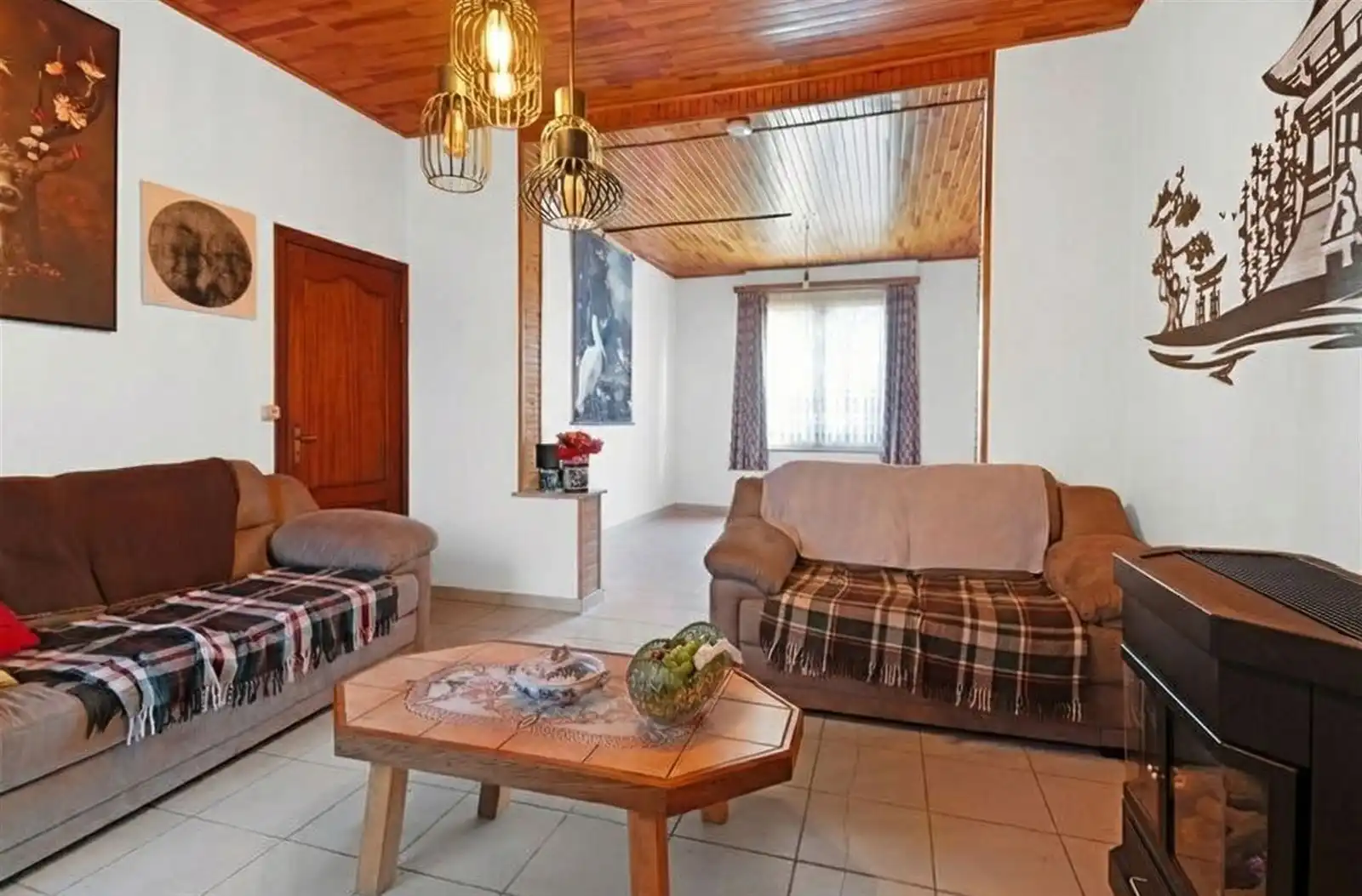 Gezinswoning met tuin en garage op 5are81 foto 10