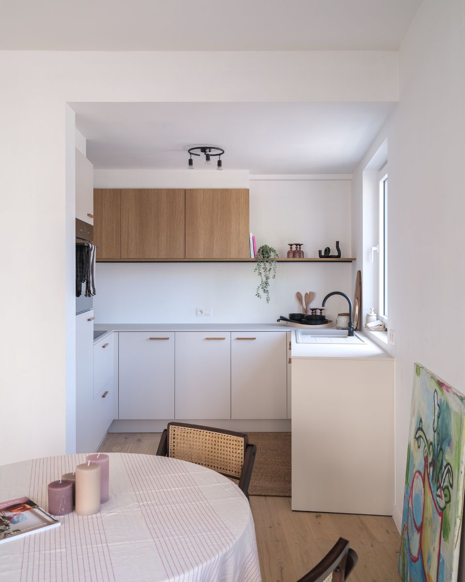 Gerenoveerd 2slpk-appartement hartje Kortrijk foto 8