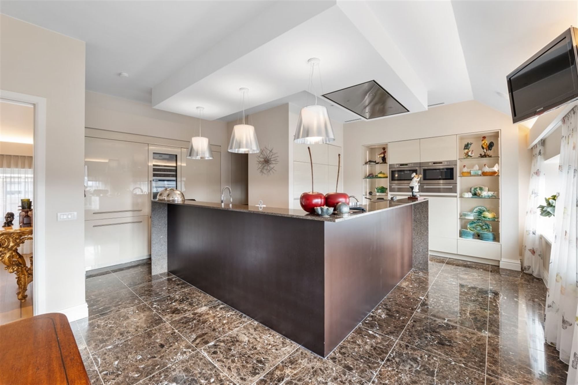 LUXUEUS APPARTEMENT VAN 365M² MET AFWERKING VAN HOOGSTE KWALITEIT IN TONGEREN foto 10