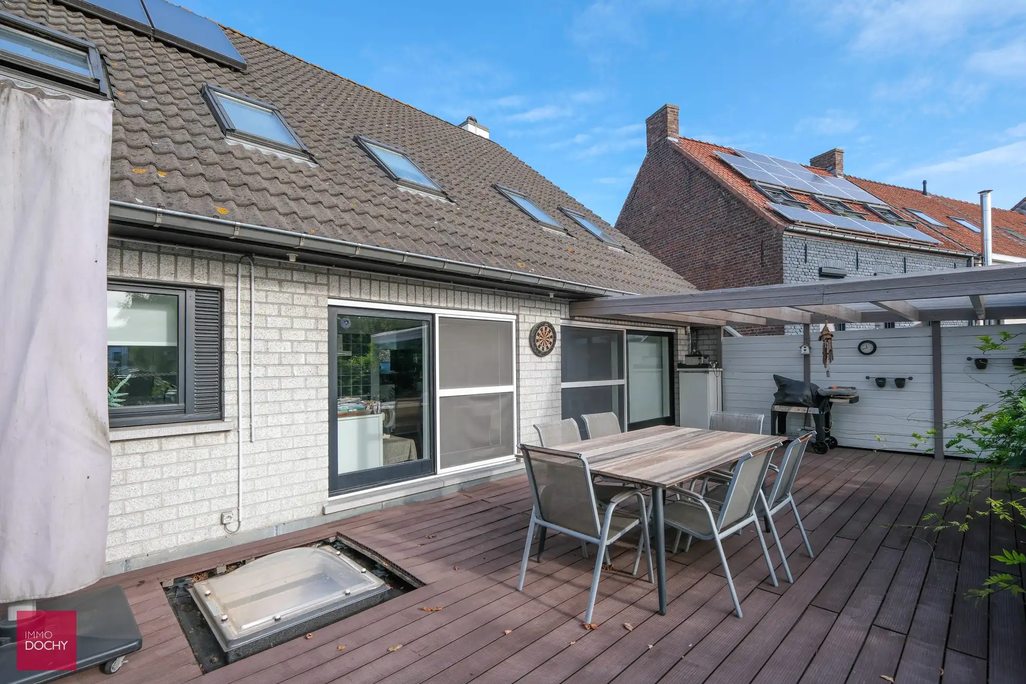 Ruime (groeps)praktijk of kantoor met woning foto 21
